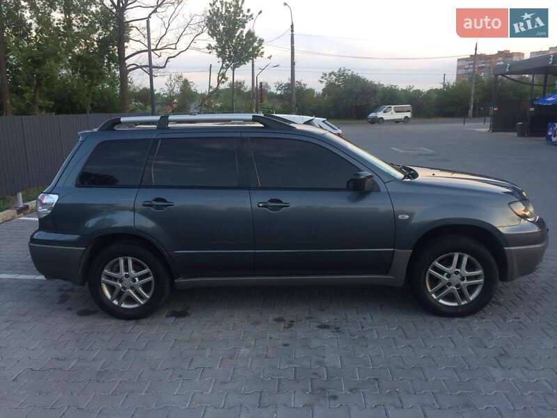 Внедорожник / Кроссовер Mitsubishi Outlander 2004 в Хмельницком