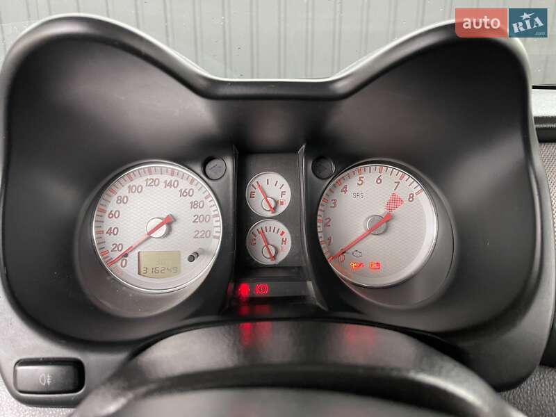 Внедорожник / Кроссовер Mitsubishi Outlander 2004 в Хмельницком