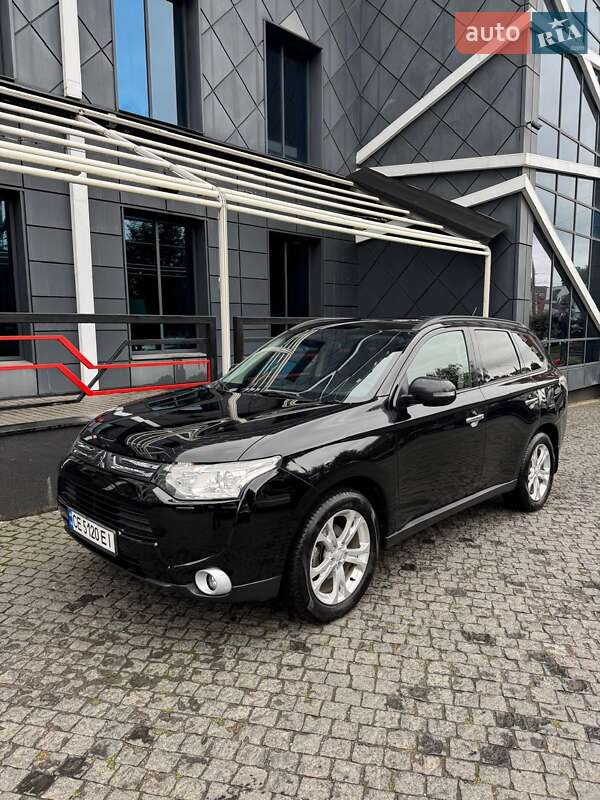 Позашляховик / Кросовер Mitsubishi Outlander 2013 в Чернівцях
