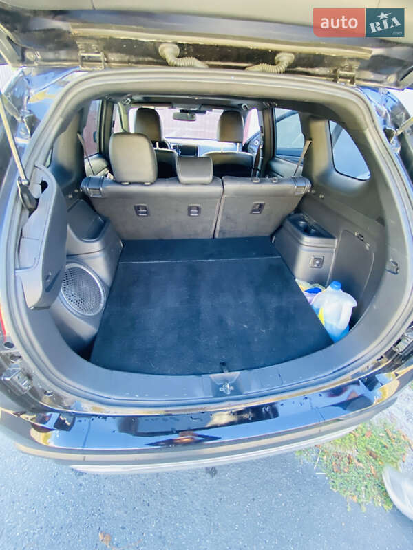 Позашляховик / Кросовер Mitsubishi Outlander 2019 в Обухові