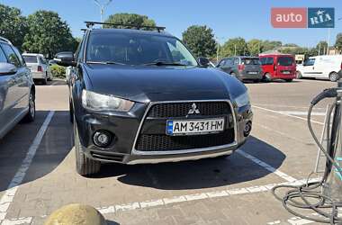 Внедорожник / Кроссовер Mitsubishi Outlander 2009 в Житомире