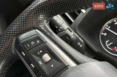 Внедорожник / Кроссовер Mitsubishi Outlander 2022 в 