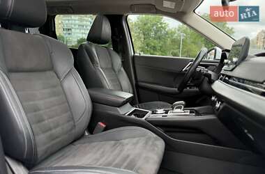 Внедорожник / Кроссовер Mitsubishi Outlander 2022 в 