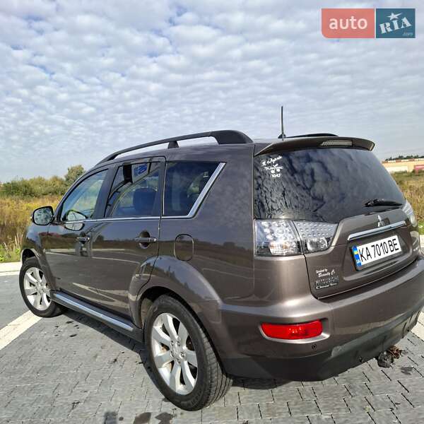Позашляховик / Кросовер Mitsubishi Outlander 2011 в Львові фото 4 Позашляховик / Кросовер Mitsubishi Outlander 2011 в Львові