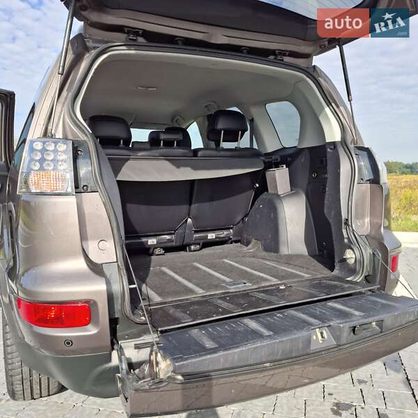 Позашляховик / Кросовер Mitsubishi Outlander 2011 в Львові фото 13 Позашляховик / Кросовер Mitsubishi Outlander 2011 в Львові