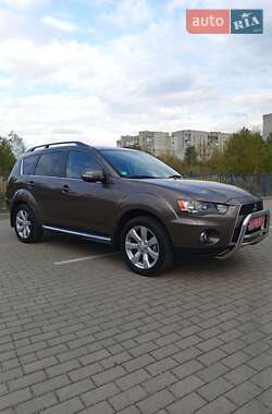 Внедорожник / Кроссовер Mitsubishi Outlander 2011 в Дрогобыче