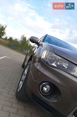 Внедорожник / Кроссовер Mitsubishi Outlander 2011 в 