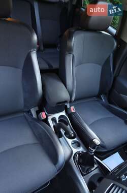 Внедорожник / Кроссовер Mitsubishi Outlander 2011 в 