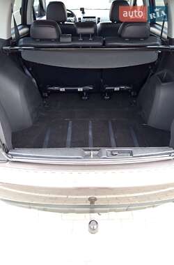 Внедорожник / Кроссовер Mitsubishi Outlander 2011 в 