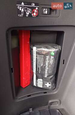 Внедорожник / Кроссовер Mitsubishi Outlander 2011 в 