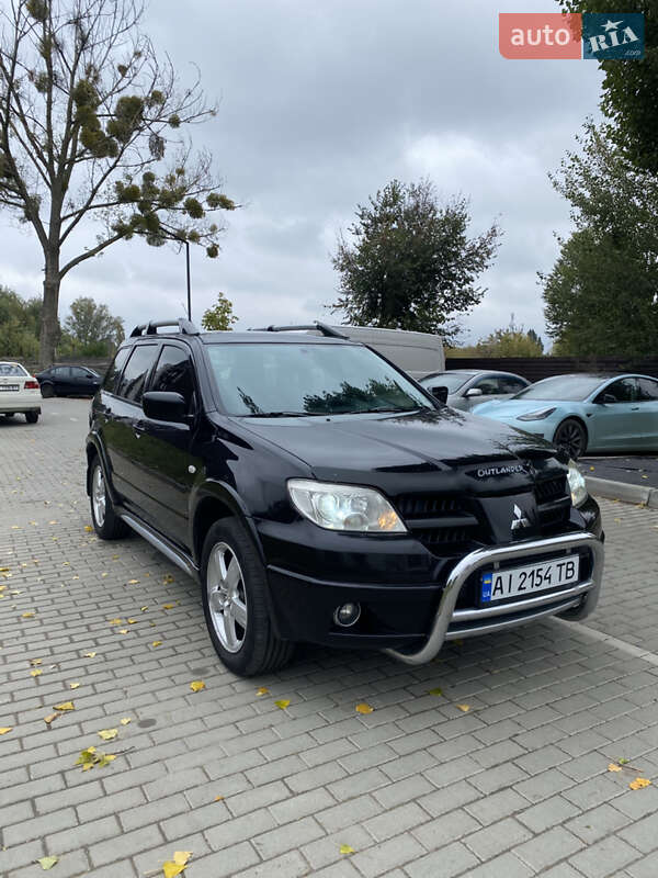 Внедорожник / Кроссовер Mitsubishi Outlander 2008 в Белогородке