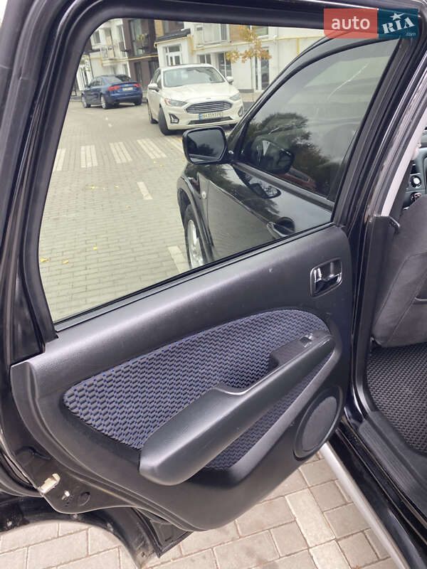 Внедорожник / Кроссовер Mitsubishi Outlander 2008 в Белогородке