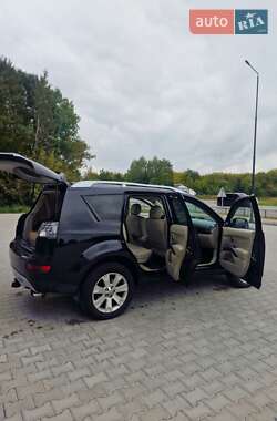 Внедорожник / Кроссовер Mitsubishi Outlander 2007 в 
