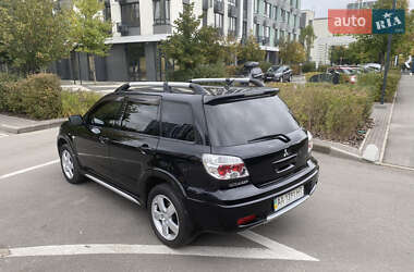 Внедорожник / Кроссовер Mitsubishi Outlander 2008 в 