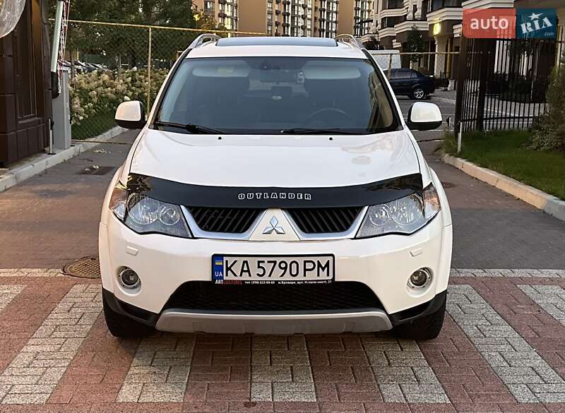 Внедорожник / Кроссовер Mitsubishi Outlander 2010 в Киеве
