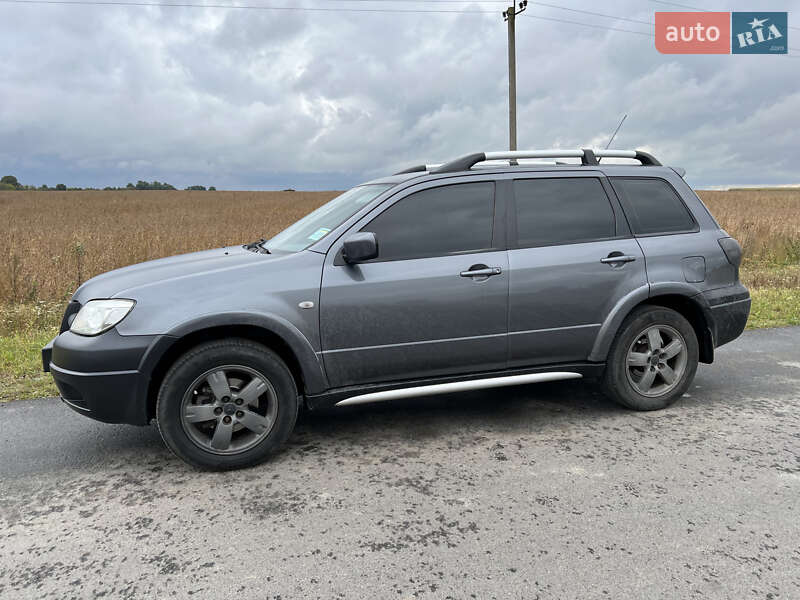 Внедорожник / Кроссовер Mitsubishi Outlander 2007 в Радехове