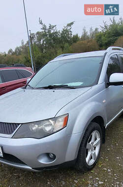 Внедорожник / Кроссовер Mitsubishi Outlander 2008 в 