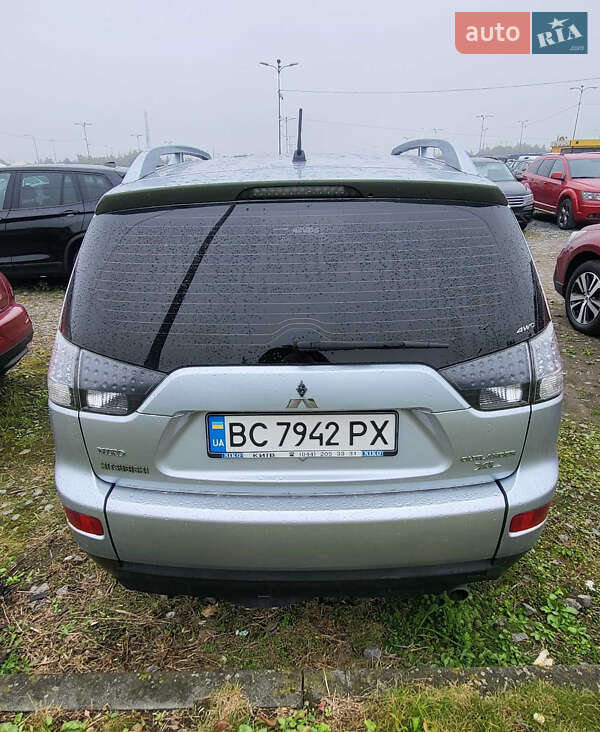 Позашляховик / Кросовер Mitsubishi Outlander 2008 в Львові