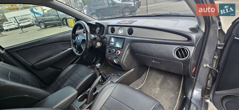 Внедорожник / Кроссовер Mitsubishi Outlander 2008 в Киеве фото 18 Внедорожник / Кроссовер Mitsubishi Outlander 2008 в Киеве
