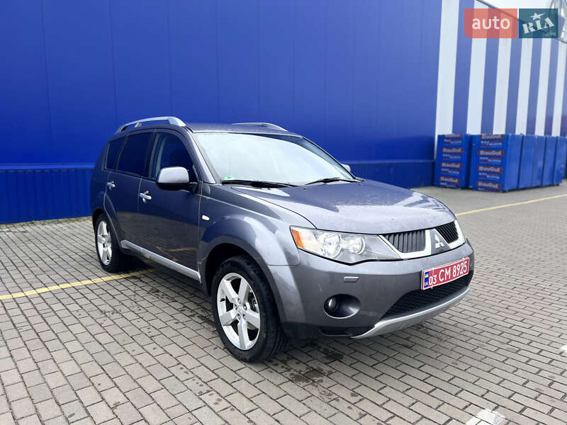 Внедорожник / Кроссовер Mitsubishi Outlander 2008 в Дубно