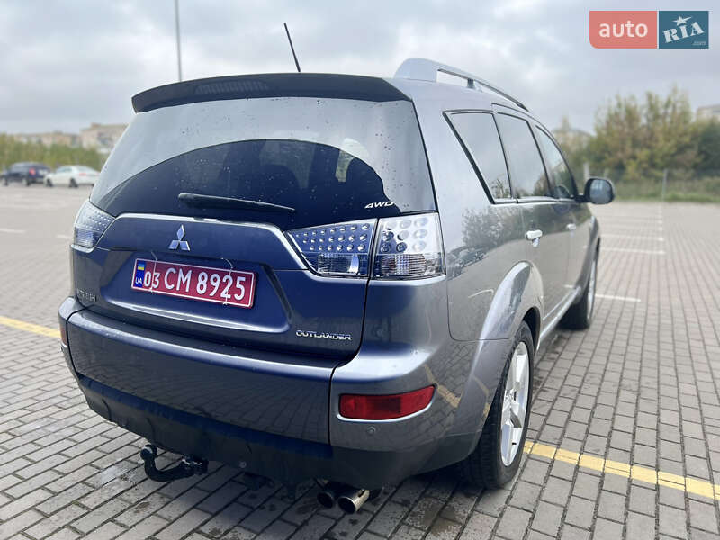 Внедорожник / Кроссовер Mitsubishi Outlander 2008 в Дубно