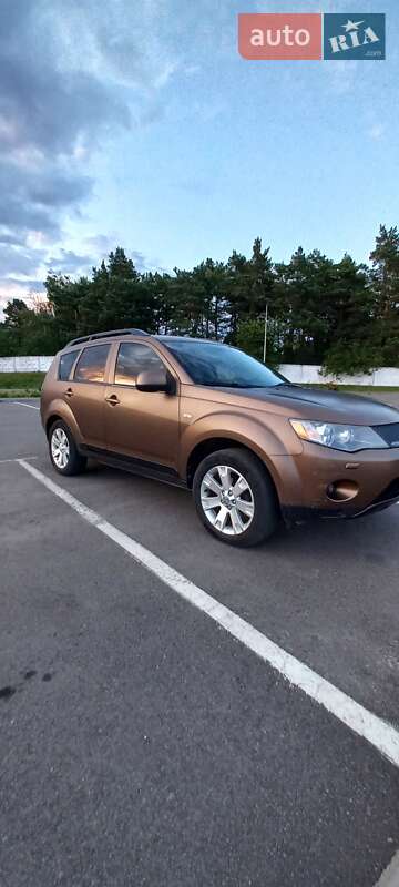 Mitsubishi Outlander 2009