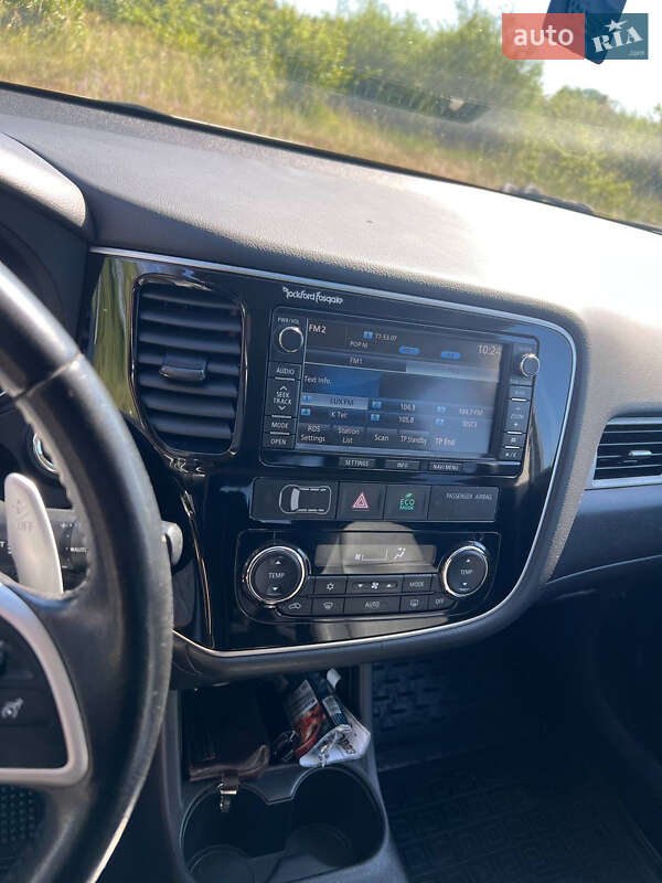 Внедорожник / Кроссовер Mitsubishi Outlander 2014 в Ивано-Франковске фото 18 Внедорожник / Кроссовер Mitsubishi Outlander 2014 в Ивано-Франковске
