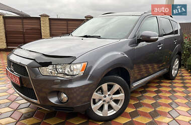 Внедорожник / Кроссовер Mitsubishi Outlander 2012 в 