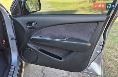 Позашляховик / Кросовер Mitsubishi Outlander 2005 в 