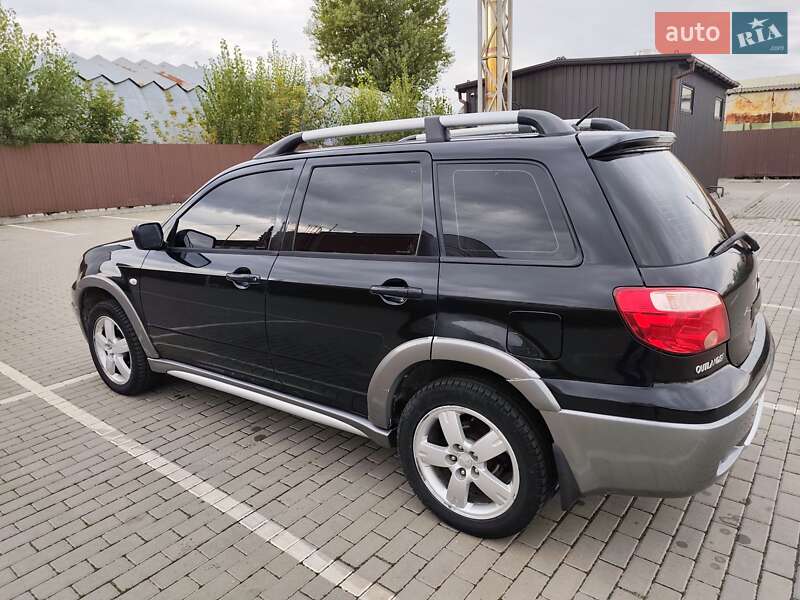 Внедорожник / Кроссовер Mitsubishi Outlander 2005 в Черкассах фото 7 Внедорожник / Кроссовер Mitsubishi Outlander 2005 в Черкассах
