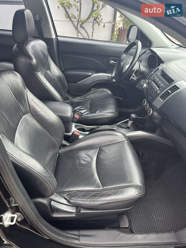 Внедорожник / Кроссовер Mitsubishi Outlander 2007 в Хмельницком