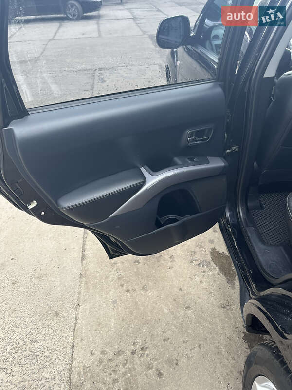 Внедорожник / Кроссовер Mitsubishi Outlander 2007 в Хмельницком