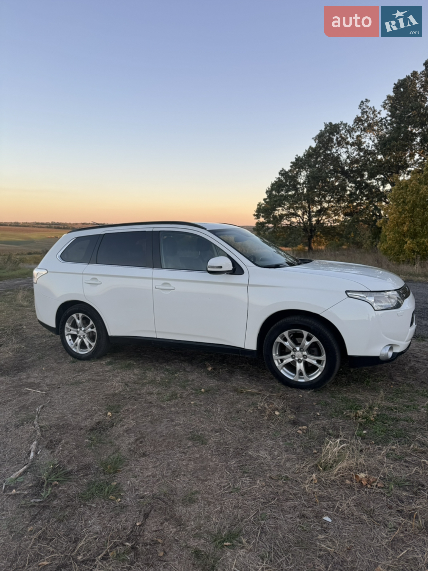 2013 Mitsubishi Outlander - мініатюра 4