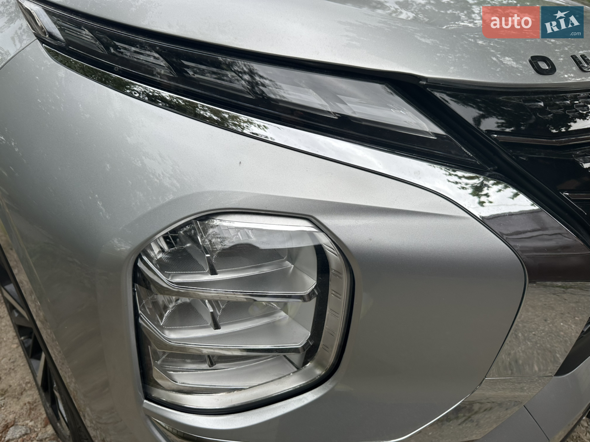 2021 Mitsubishi Outlander - мініатюра 12