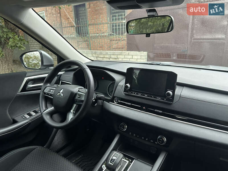 Позашляховик / Кросовер Mitsubishi Outlander 2021 в Харкові фото 16 Позашляховик / Кросовер Mitsubishi Outlander 2021 в Харкові