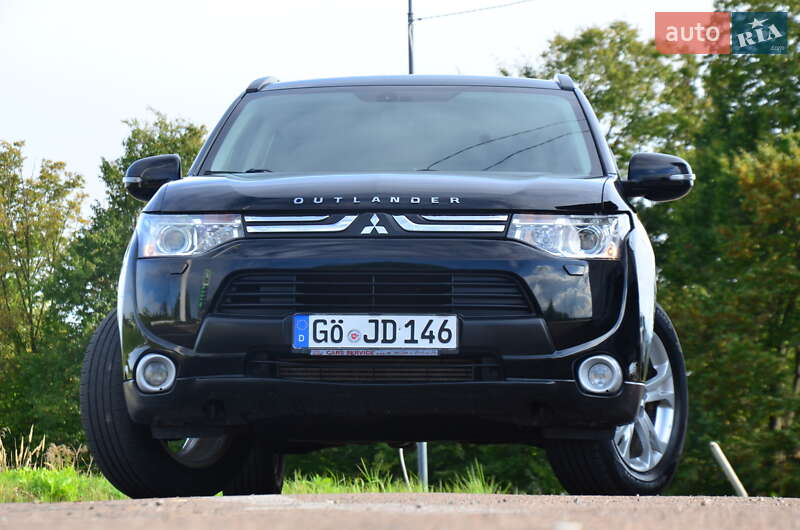 Внедорожник / Кроссовер Mitsubishi Outlander 2013 в Дрогобыче
