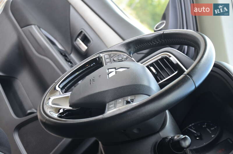 Внедорожник / Кроссовер Mitsubishi Outlander 2013 в Дрогобыче
