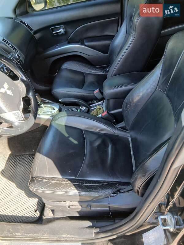 Внедорожник / Кроссовер Mitsubishi Outlander 2008 в Днепре