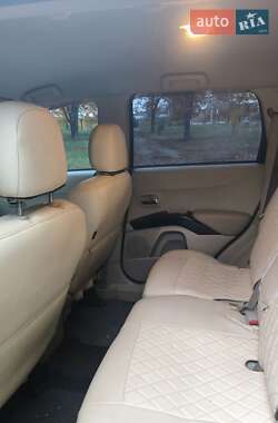 Внедорожник / Кроссовер Mitsubishi Outlander 2008 в 