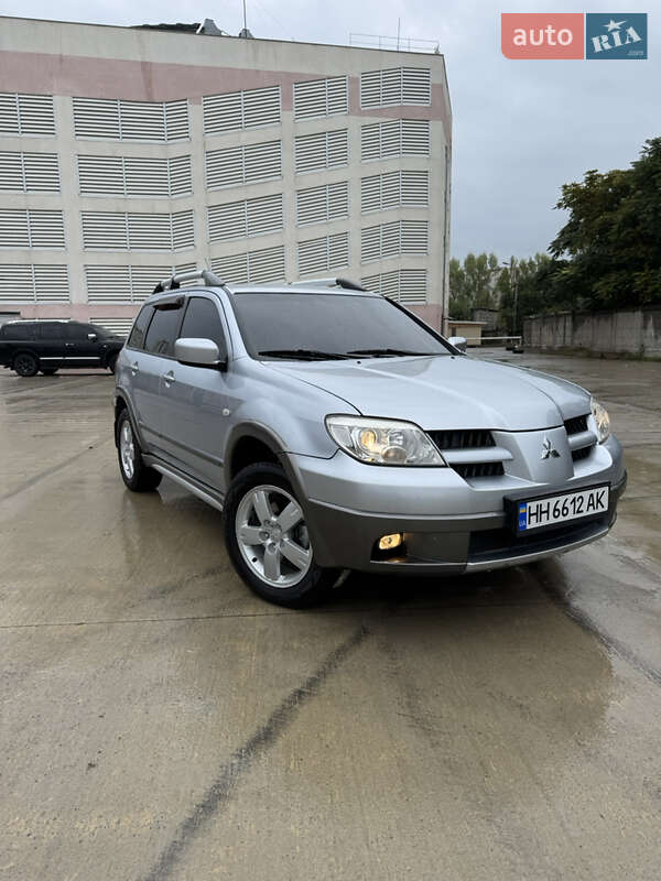 Mitsubishi Outlander 2006