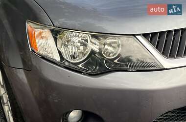 Внедорожник / Кроссовер Mitsubishi Outlander 2007 в 