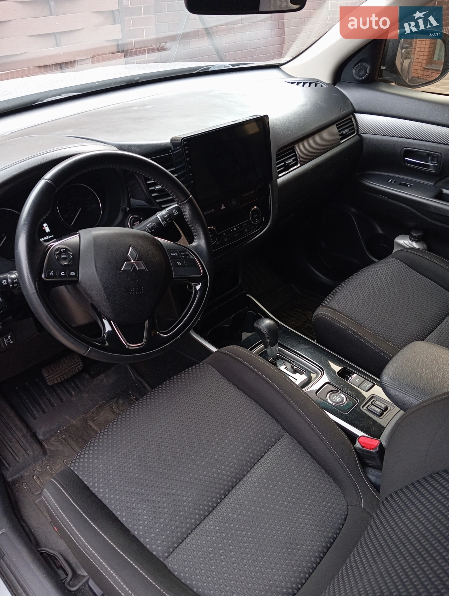 2017 Mitsubishi Outlander - мініатюра 4
