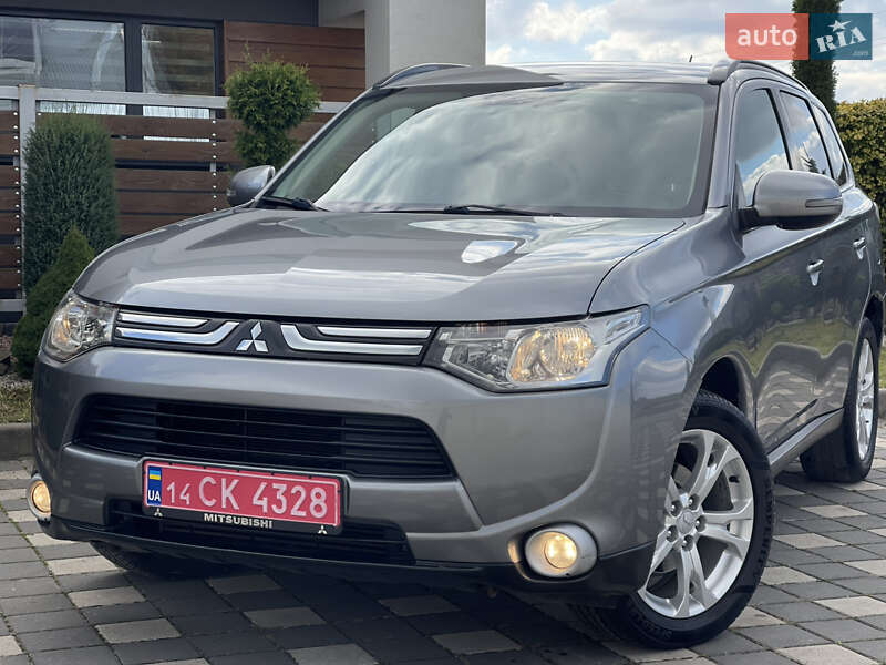 Внедорожник / Кроссовер Mitsubishi Outlander 2014 в Стрые