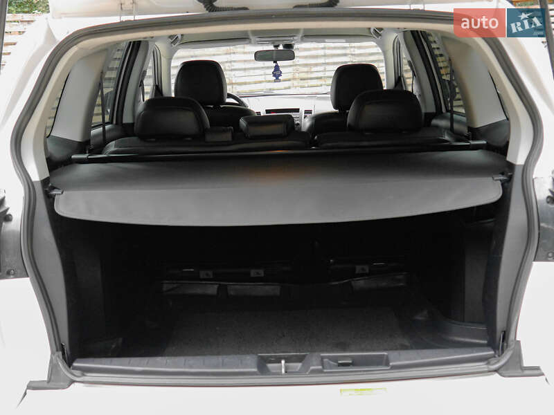 Внедорожник / Кроссовер Mitsubishi Outlander 2010 в Бродах