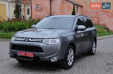 Внедорожник / Кроссовер Mitsubishi Outlander 2014 в Тернополе
