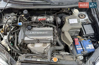 Внедорожник / Кроссовер Mitsubishi Outlander 2009 в 