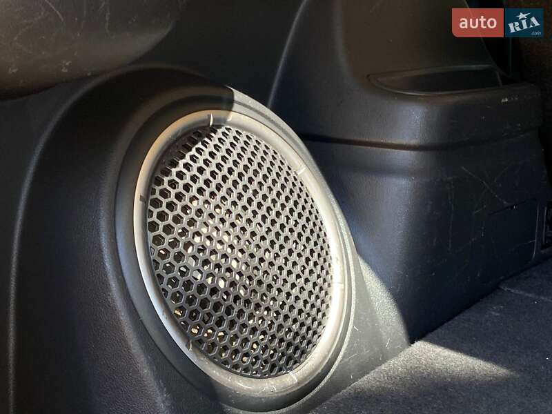 Внедорожник / Кроссовер Mitsubishi Outlander 2013 в Калуше