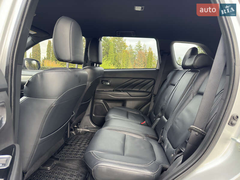 Внедорожник / Кроссовер Mitsubishi Outlander 2022 в Белой Церкви фото 30 Внедорожник / Кроссовер Mitsubishi Outlander 2022 в Белой Церкви