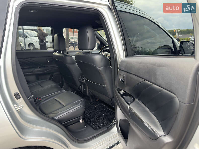 Внедорожник / Кроссовер Mitsubishi Outlander 2022 в Белой Церкви фото 39 Внедорожник / Кроссовер Mitsubishi Outlander 2022 в Белой Церкви