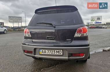 Внедорожник / Кроссовер Mitsubishi Outlander 2004 в 